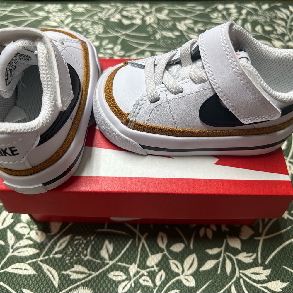 Nike Kids White and Tan Sneakers